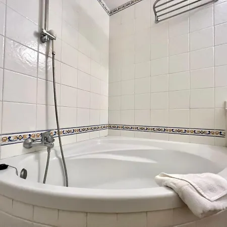 Ap1,with Sea Views, Free Wifi In Common Areas, Pool In Playa Roques *